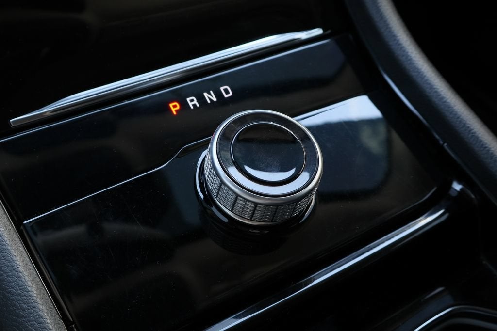 2023 Jeep Grand Cherokee Laredo 4x2