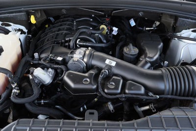 2023 Jeep Grand Cherokee Laredo 4x2