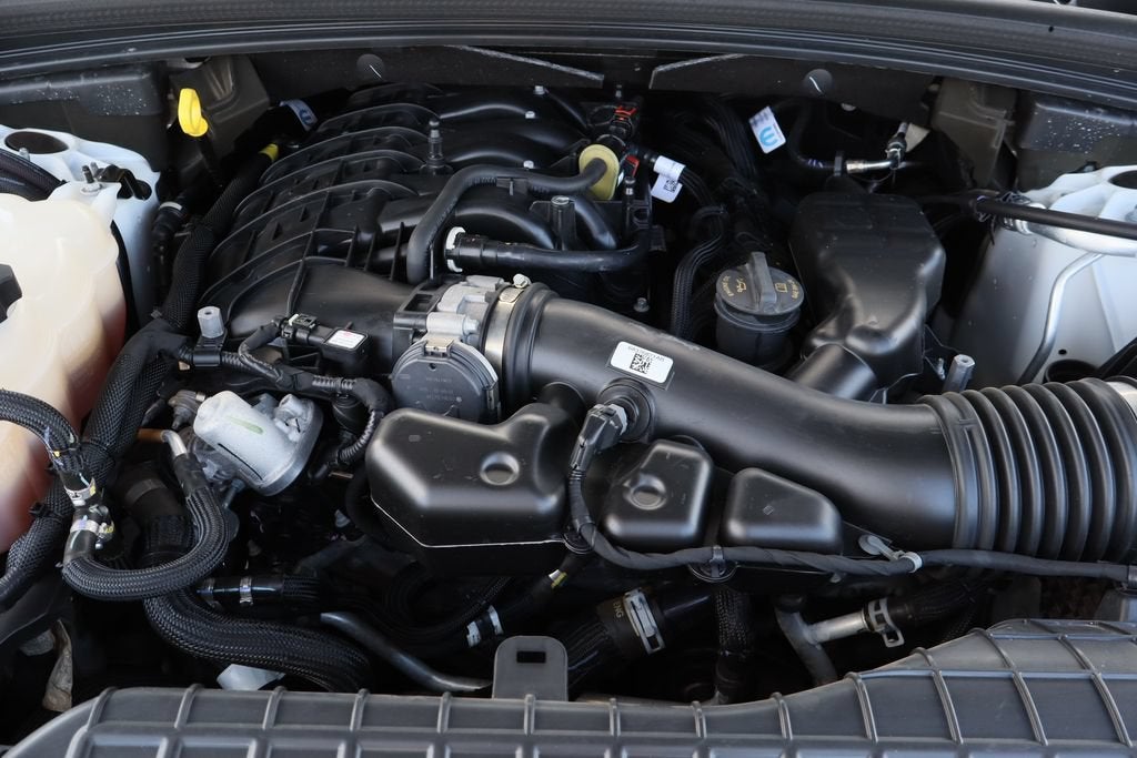 2023 Jeep Grand Cherokee Laredo 4x2