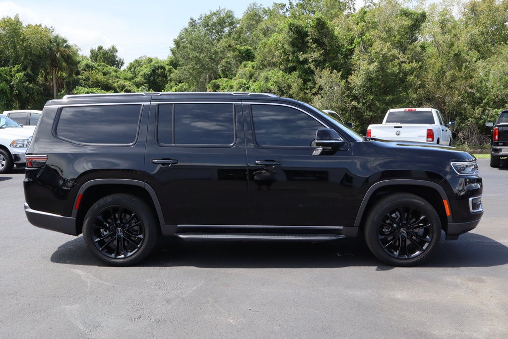 2022 Jeep Wagoneer Series III 4x2