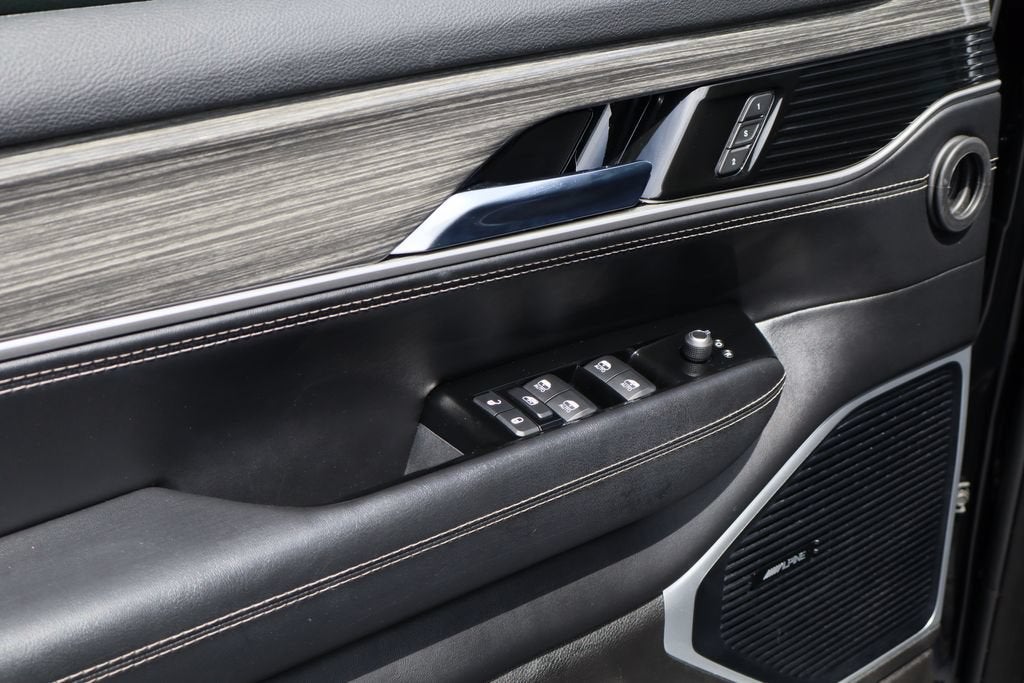 2022 Jeep Wagoneer Series III 4x2