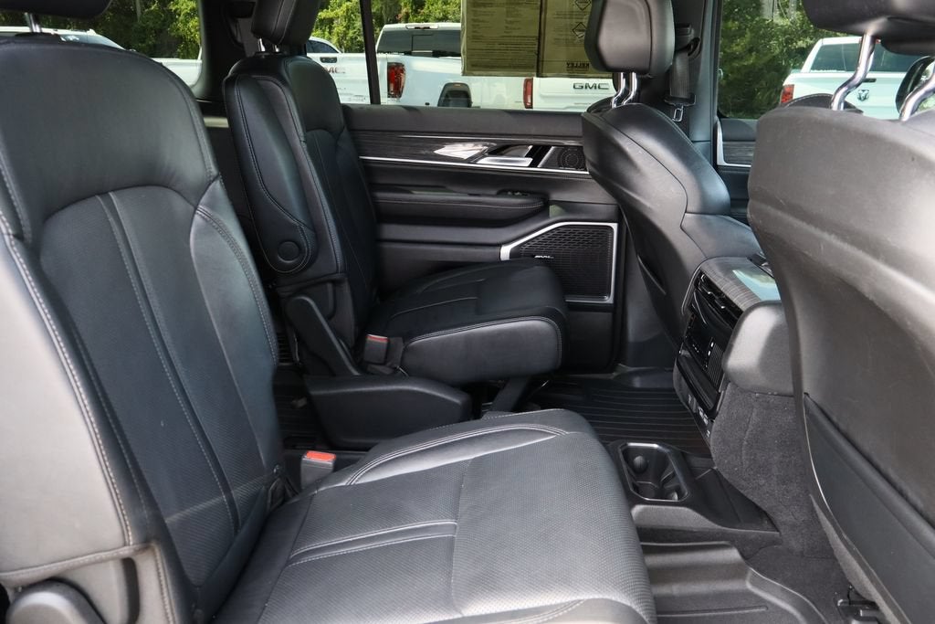 2022 Jeep Wagoneer Series III 4x2