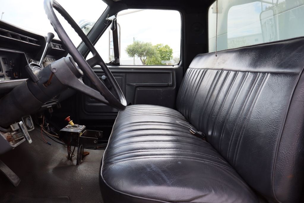 1987 Ford FMC PUMP TRUCK Base
