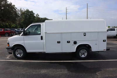 2025 GMC Savana Cutaway 3500 1WT