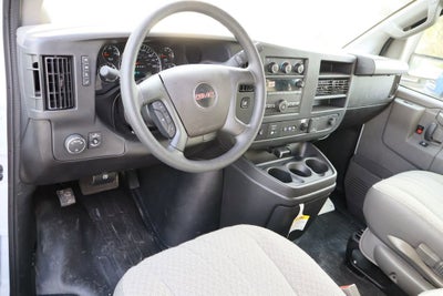 2025 GMC Savana Cutaway 3500 1WT