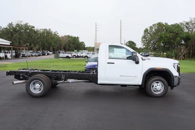 2026 GMC Sierra 3500 HD Chassis Cab Pro