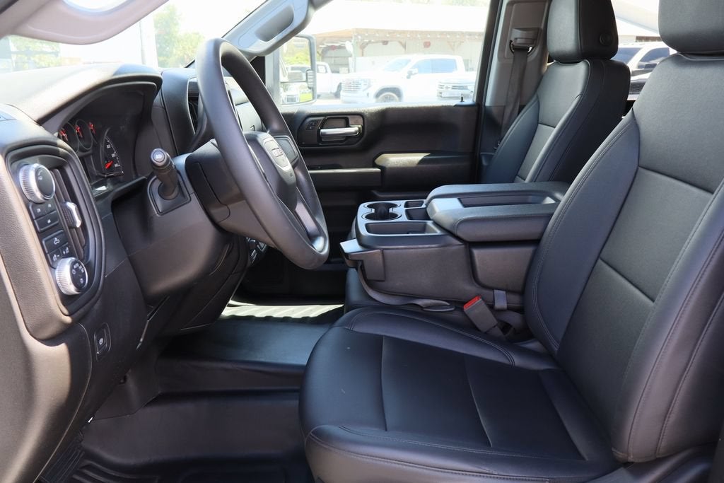 2024 GMC Sierra 3500 HD Chassis Cab Pro