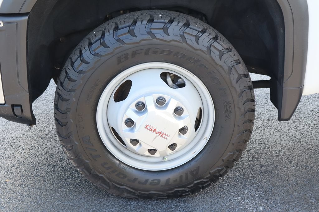 2024 GMC Sierra 3500 HD Chassis Cab Pro