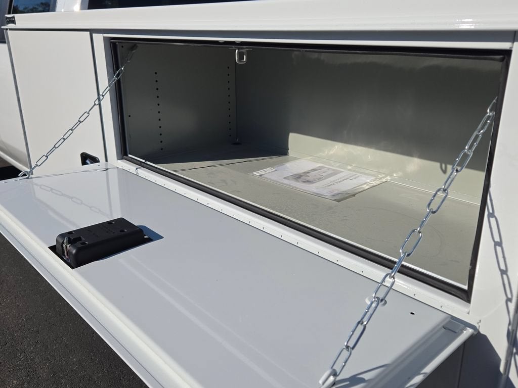 2025 GMC Sierra 3500 HD Chassis Cab Pro