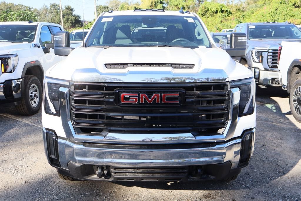2025 GMC Sierra 3500 HD Chassis Cab Pro