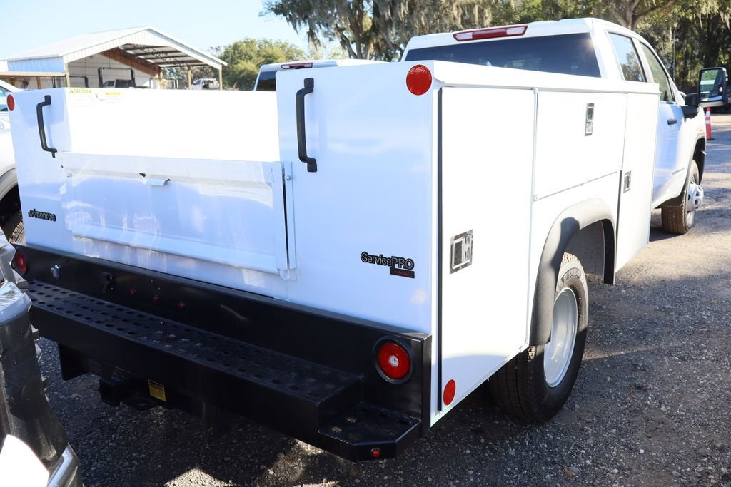 2025 GMC Sierra 3500 HD Chassis Cab Pro