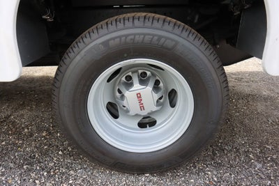 2025 GMC Sierra 3500 HD Chassis Cab Pro