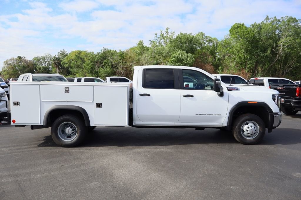2026 GMC Sierra 3500 HD Chassis Cab Pro