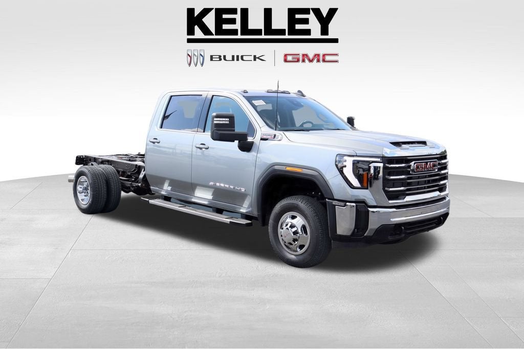 2026 GMC Sierra 3500 HD Chassis Cab SLE