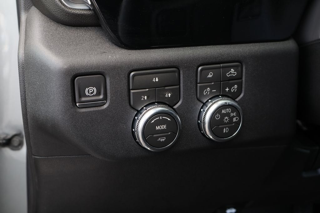 2026 GMC Sierra 3500 HD Chassis Cab SLE
