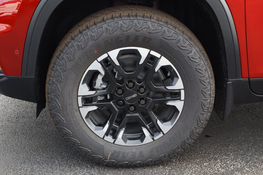 2027 GMC Acadia AT4
