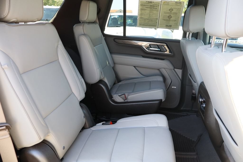 2025 GMC Yukon Elevation