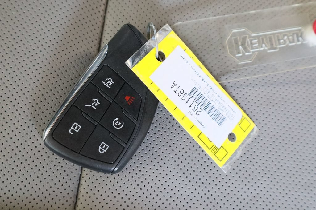 2025 GMC Yukon Elevation