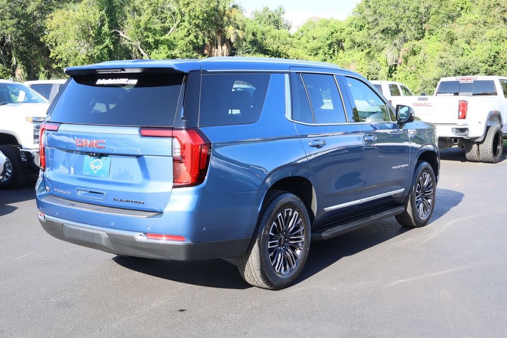2025 GMC Yukon Elevation