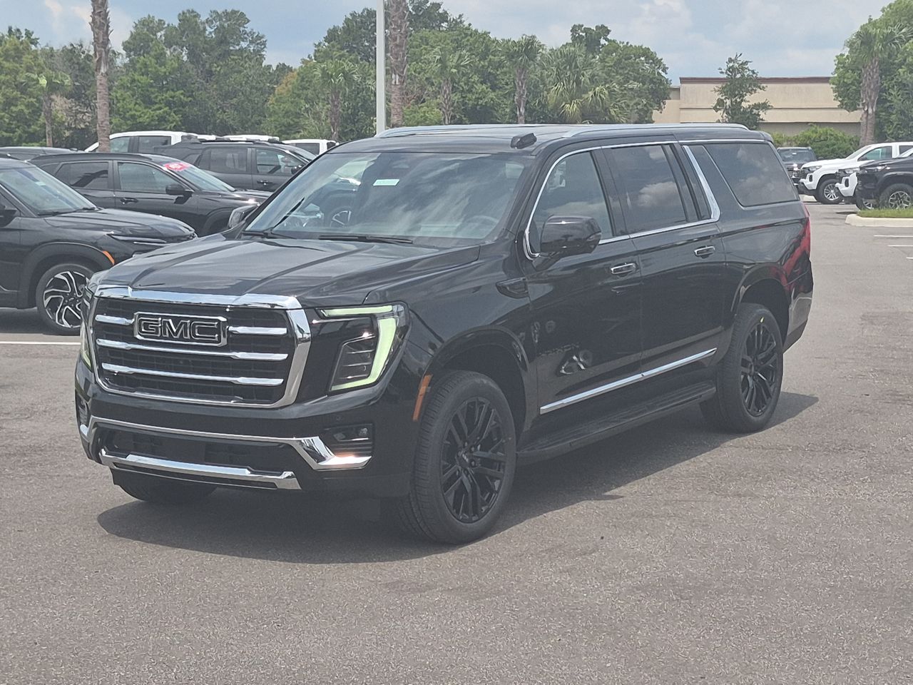 2026 GMC Yukon XL Elevation