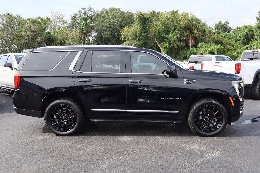 2025 GMC Yukon Elevation