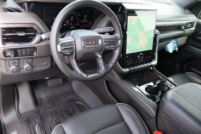 2025 GMC Yukon Elevation