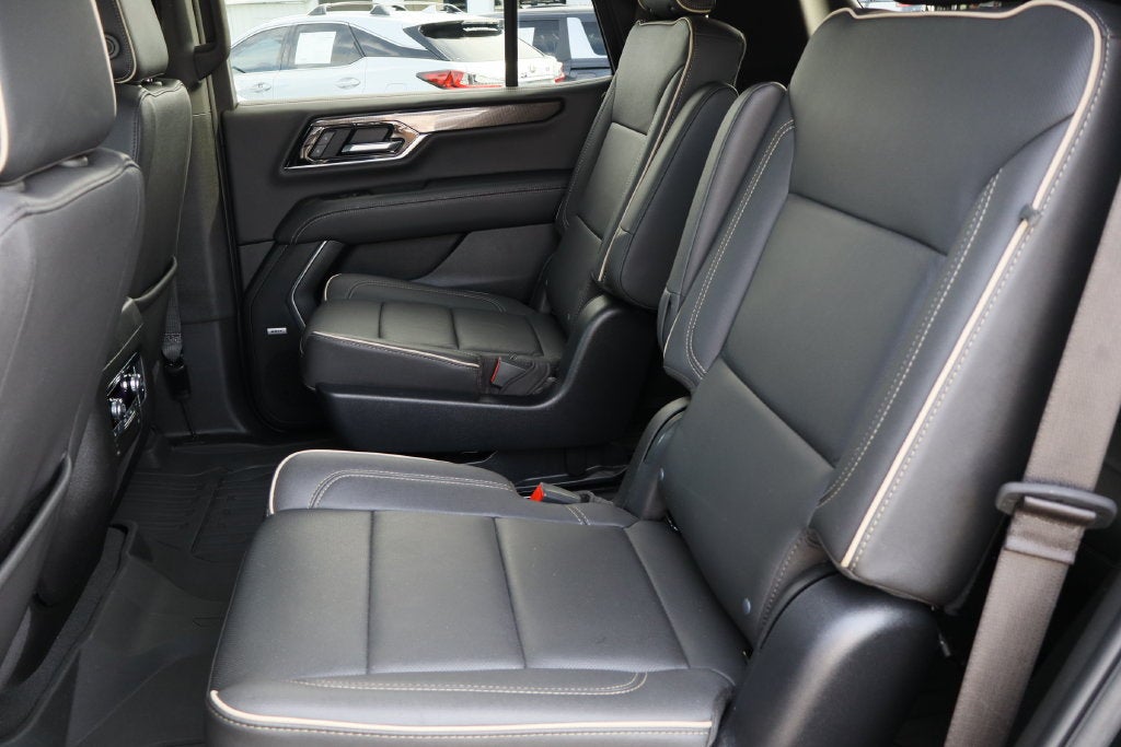 2025 GMC Yukon Elevation