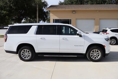 2024 Chevrolet Suburban LT