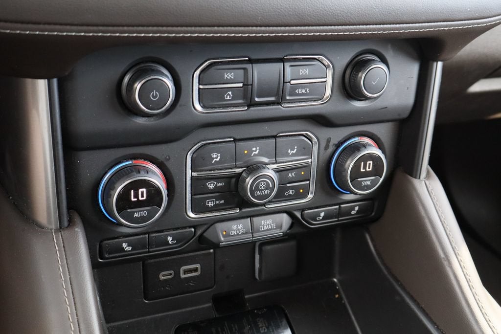2024 Chevrolet Suburban LT
