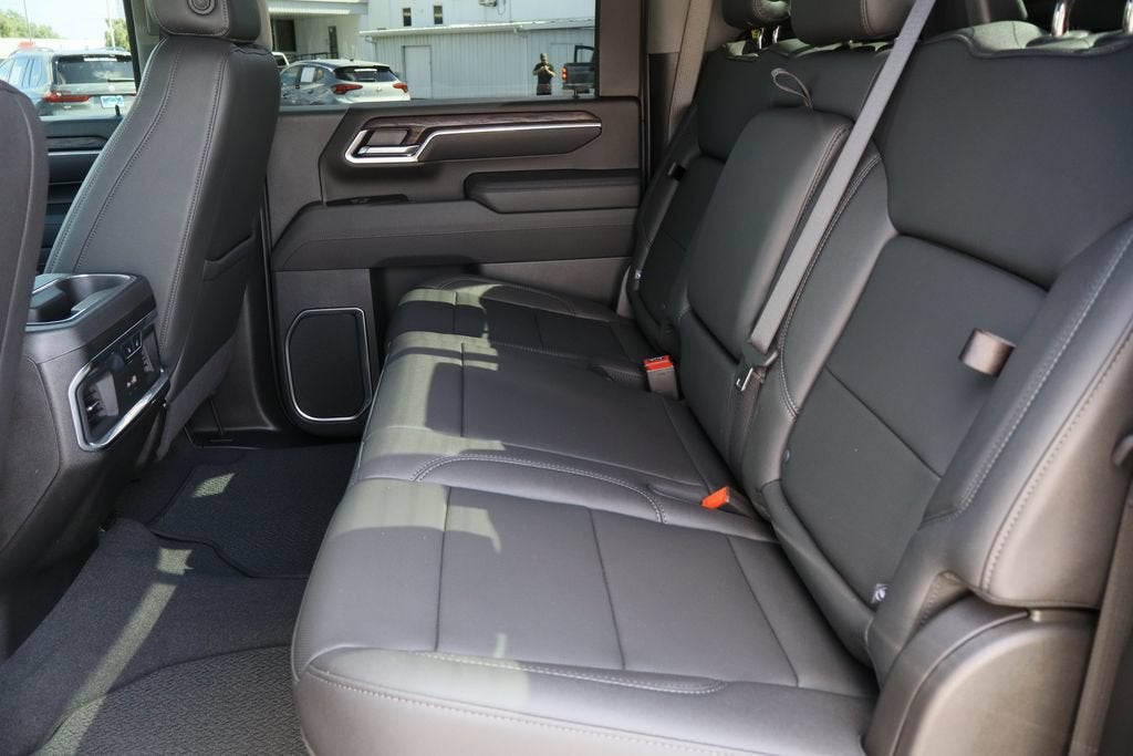 2025 GMC Sierra 3500 HD SLT