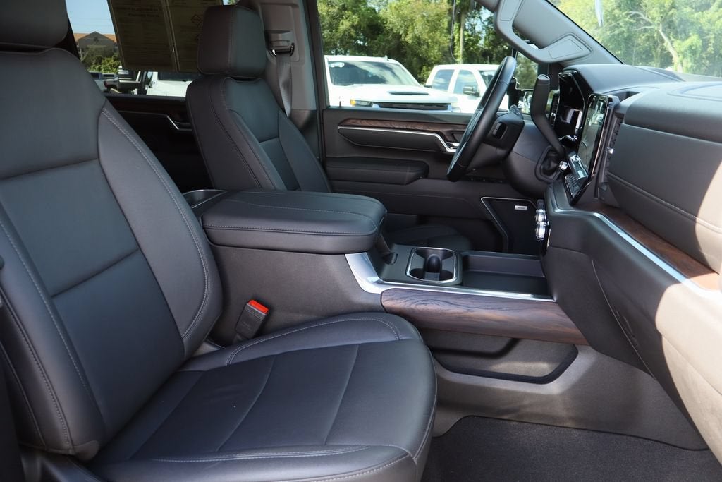 2025 GMC Sierra 3500 HD SLT