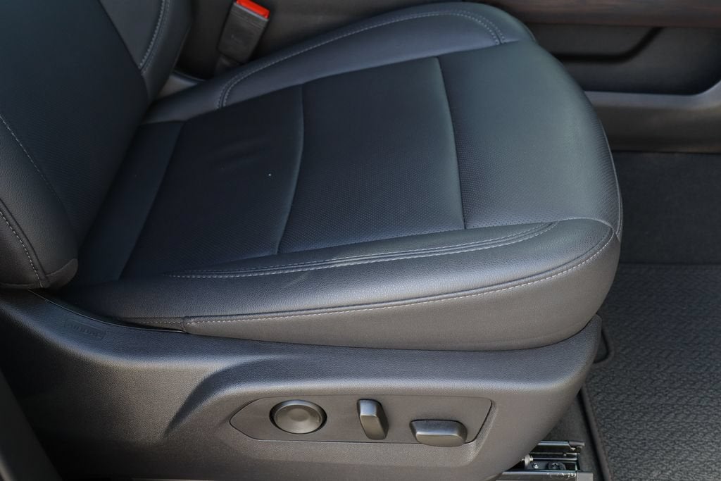 2025 GMC Sierra 3500 HD SLT