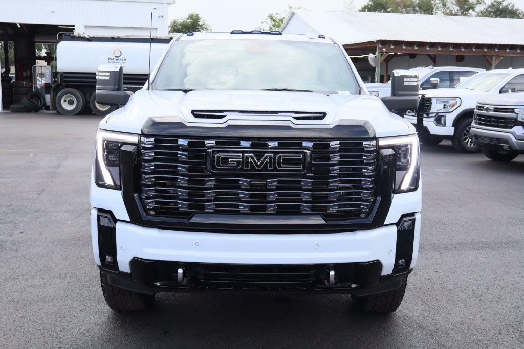 2026 GMC Sierra 2500HD Denali Ultimate - Photo 3
