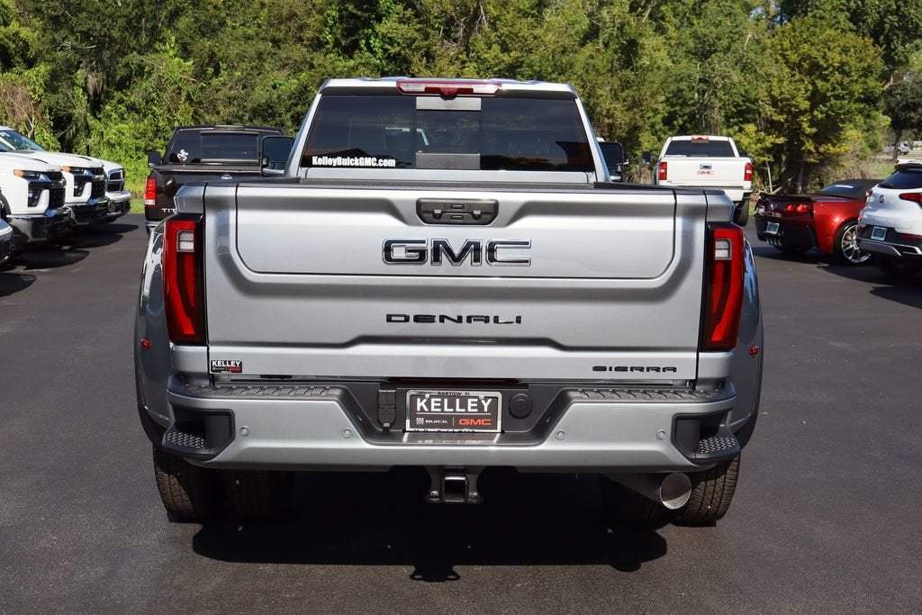 2026 GMC Sierra 3500 HD Denali Ultimate DRW