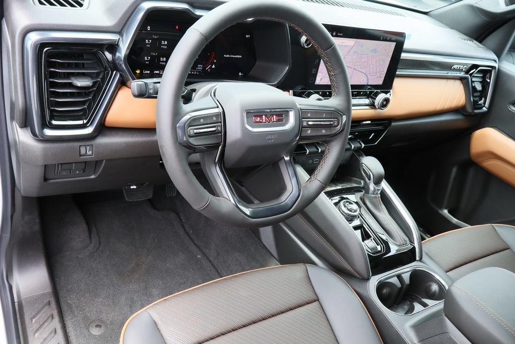 2026 GMC Canyon AT4 - Photo 8