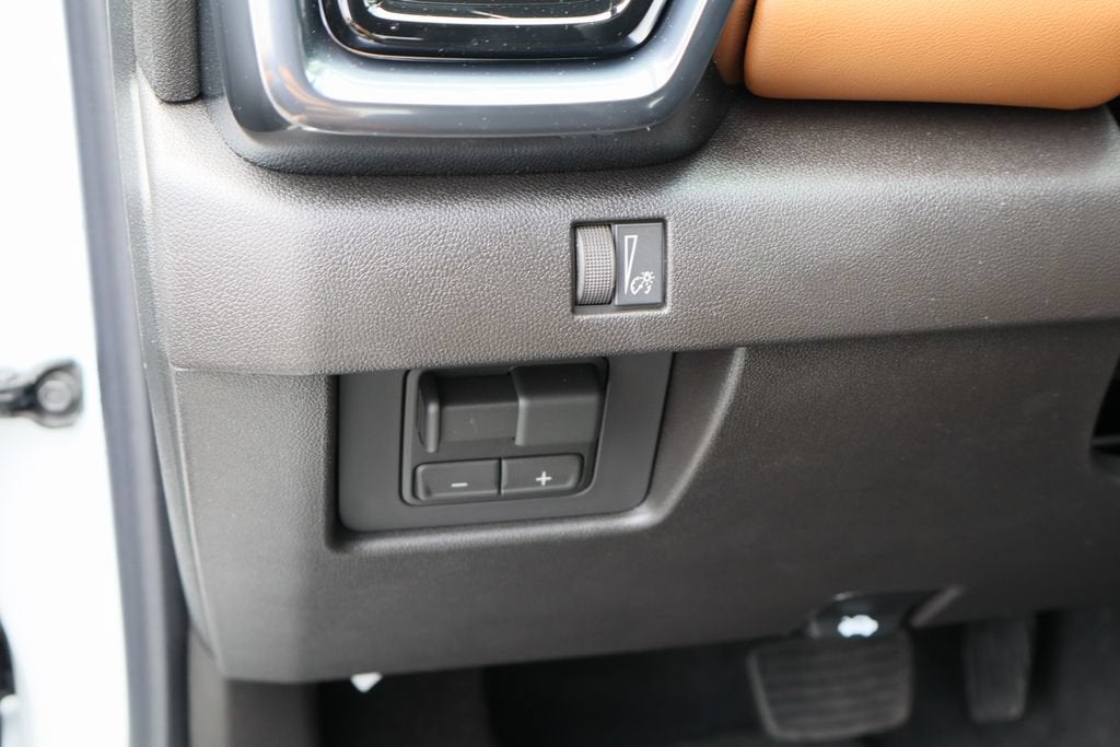 2026 GMC Canyon AT4 - Photo 9