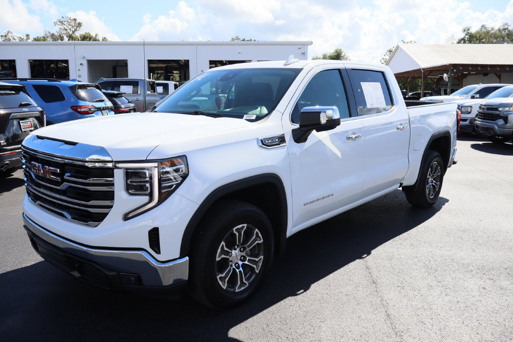 2025 GMC Sierra 1500 SLT