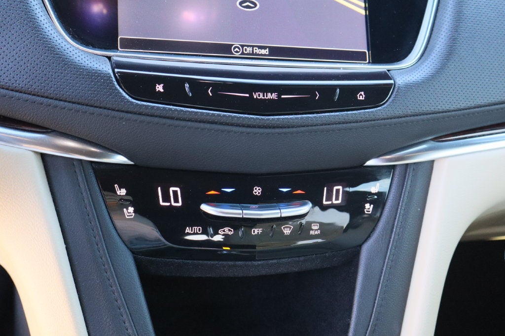 2017 Cadillac XT5 Premium Luxury FWD