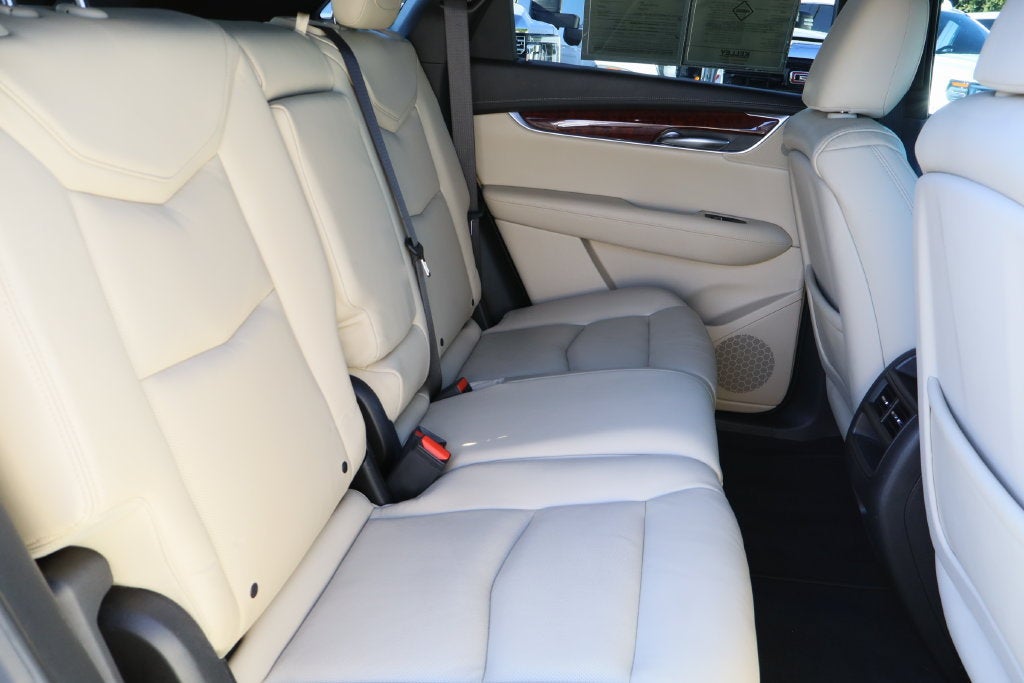 2017 Cadillac XT5 Premium Luxury FWD