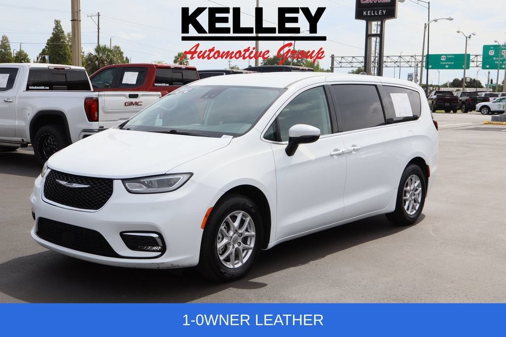 2023 Chrysler Pacifica Touring L