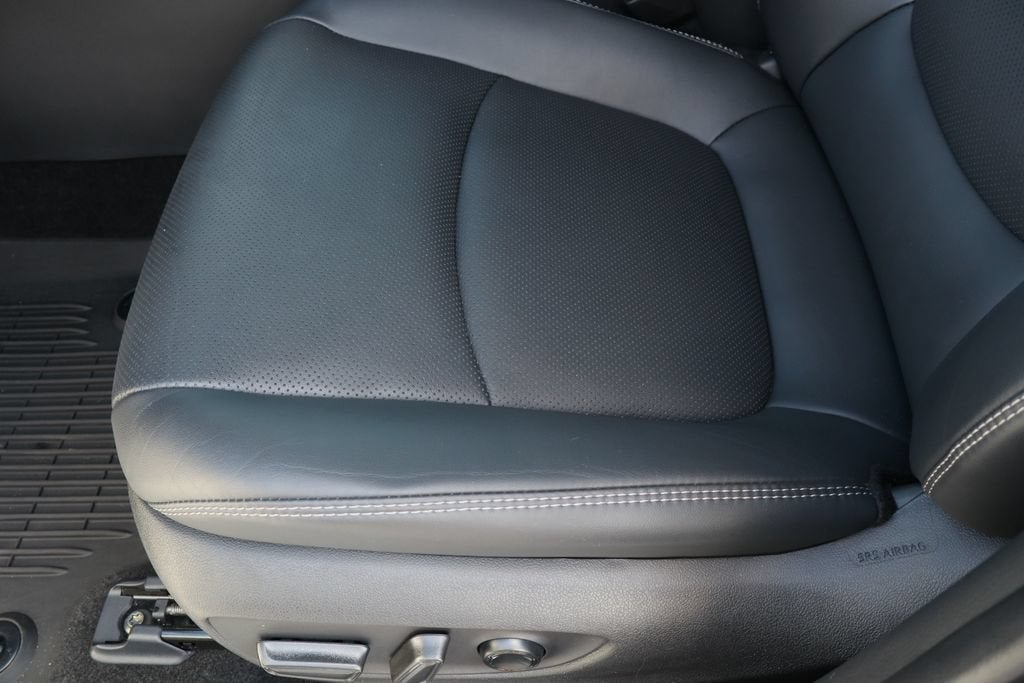 2025 Toyota RAV4 Limited - Photo 21