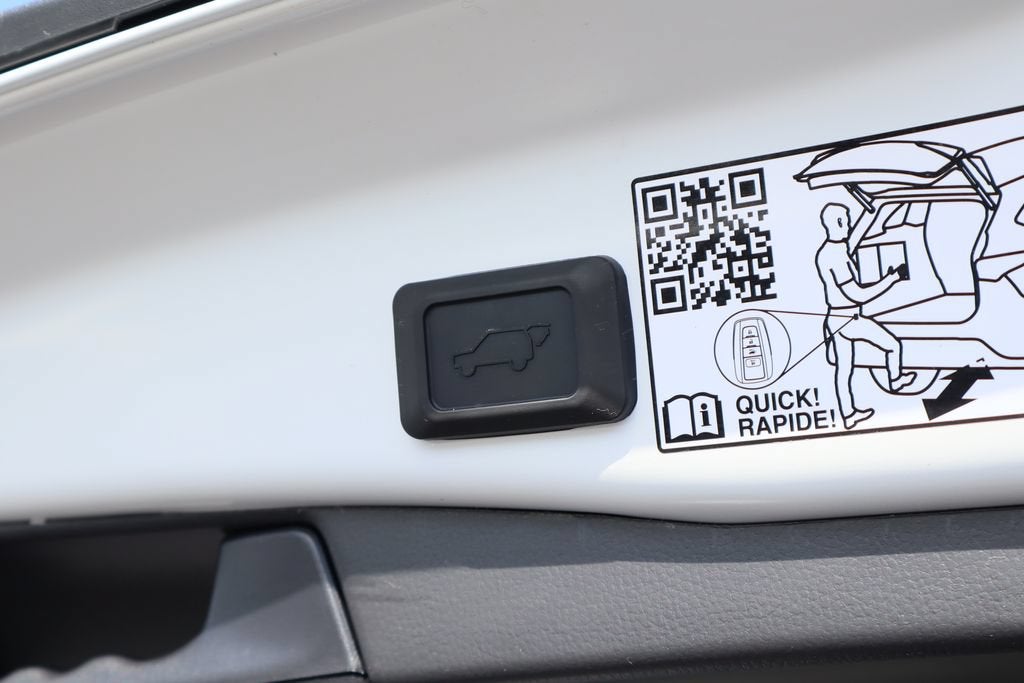2025 Toyota RAV4 Limited - Photo 27