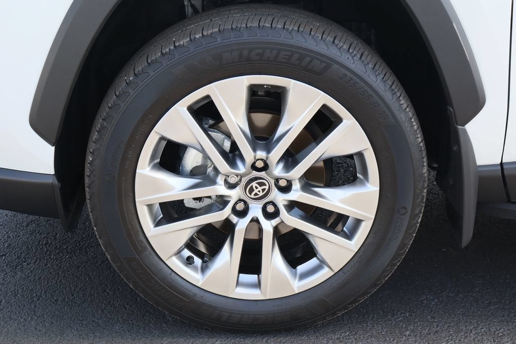 2025 Toyota RAV4 Limited - Photo 33
