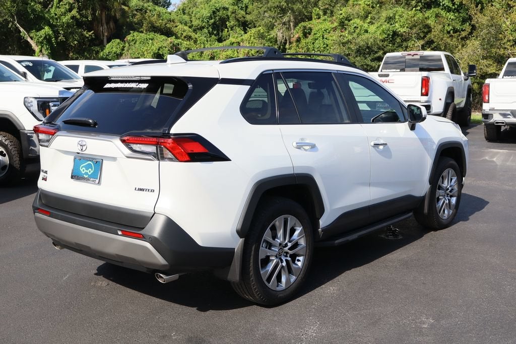 2025 Toyota RAV4 Limited - Photo 9