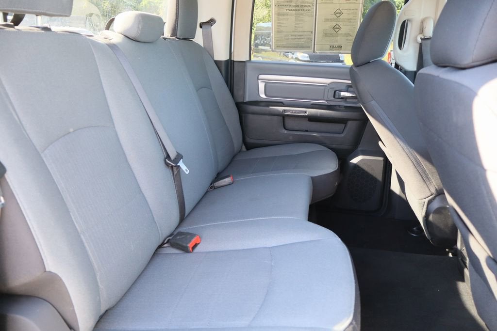 2022 RAM 1500 Classic SLT Crew Cab 4x4 5'7" Box