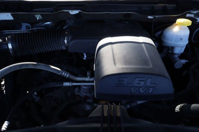 2022 RAM 1500 Classic SLT Crew Cab 4x4 5'7" Box