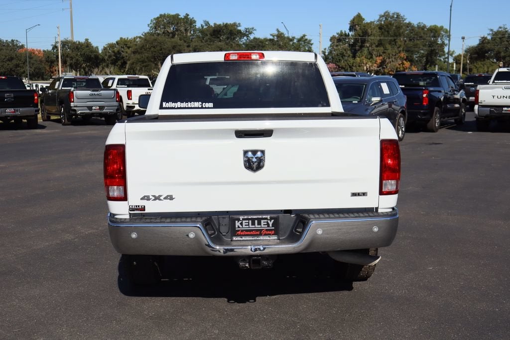 2022 RAM 1500 Classic SLT Crew Cab 4x4 5'7" Box
