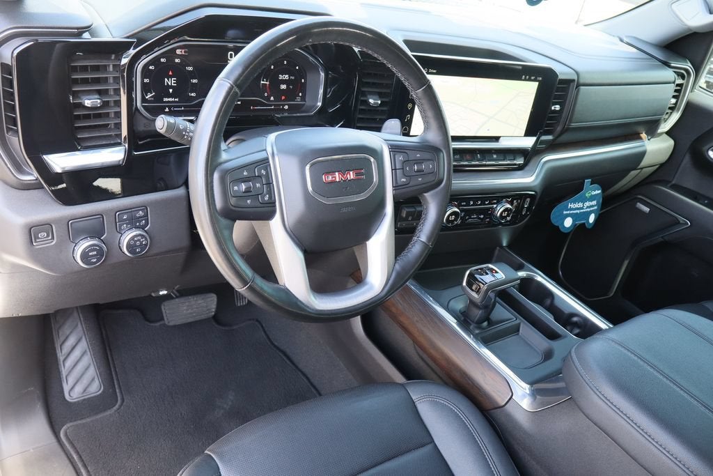 2024 GMC Sierra 1500 SLT - Photo 12