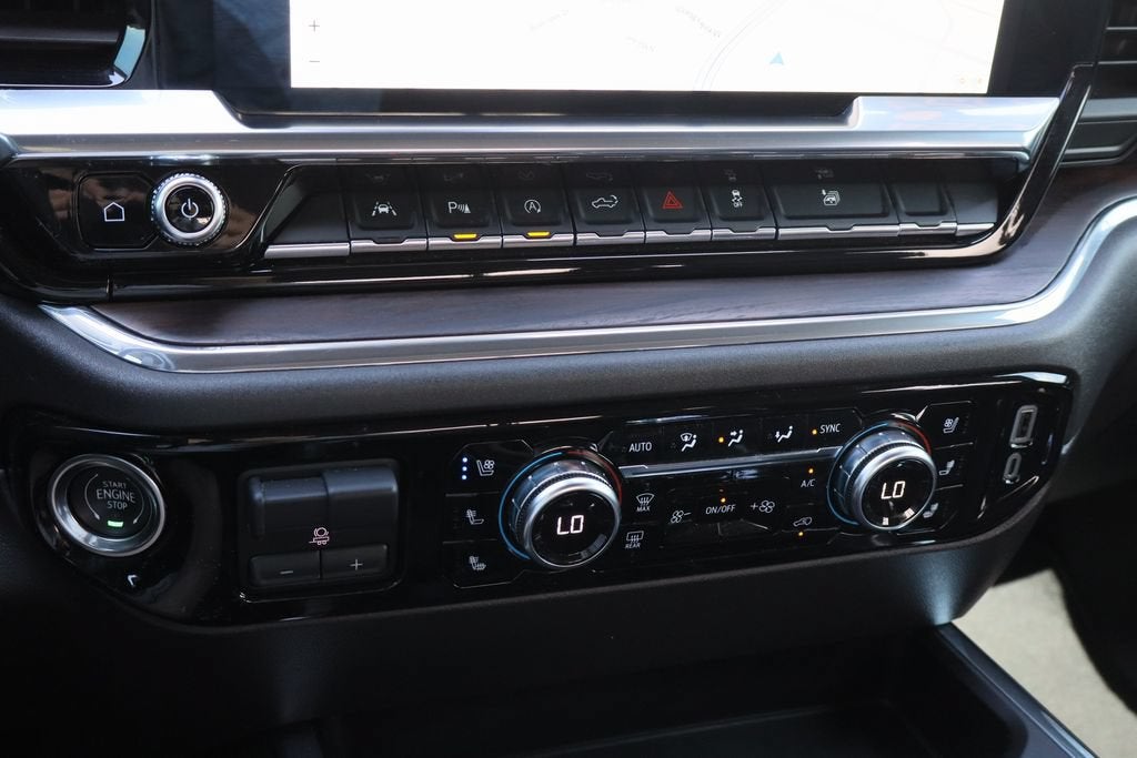 2024 GMC Sierra 1500 SLT - Photo 18
