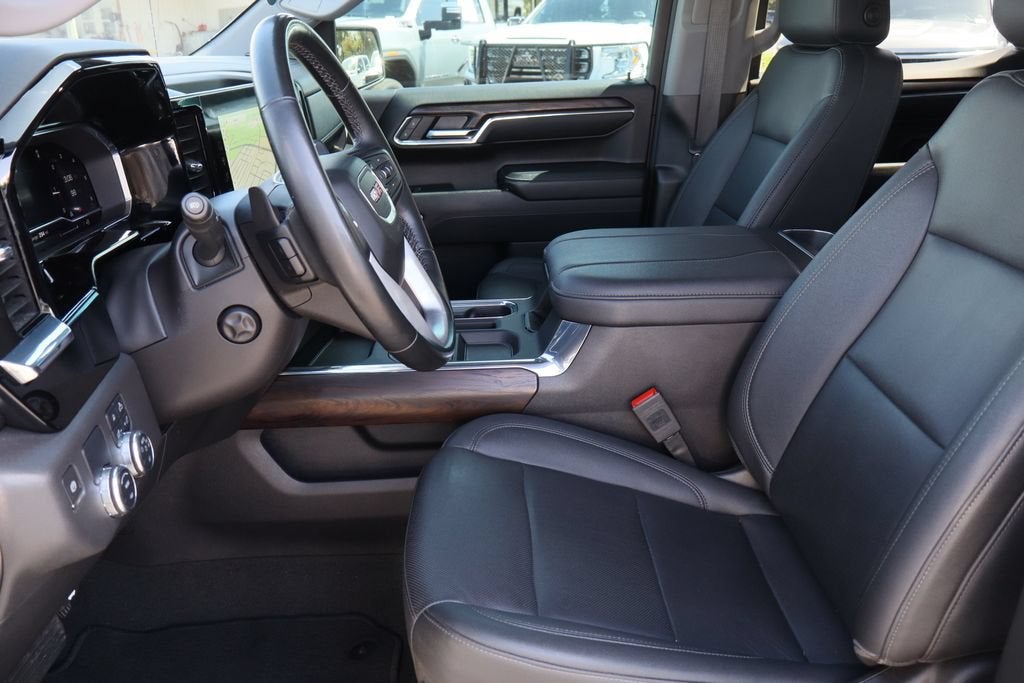 2024 GMC Sierra 1500 SLT - Photo 22